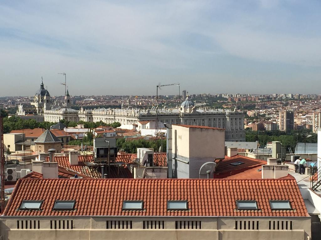 Hotel Madrid Centro, Affiliated By Melia Екстер'єр фото
