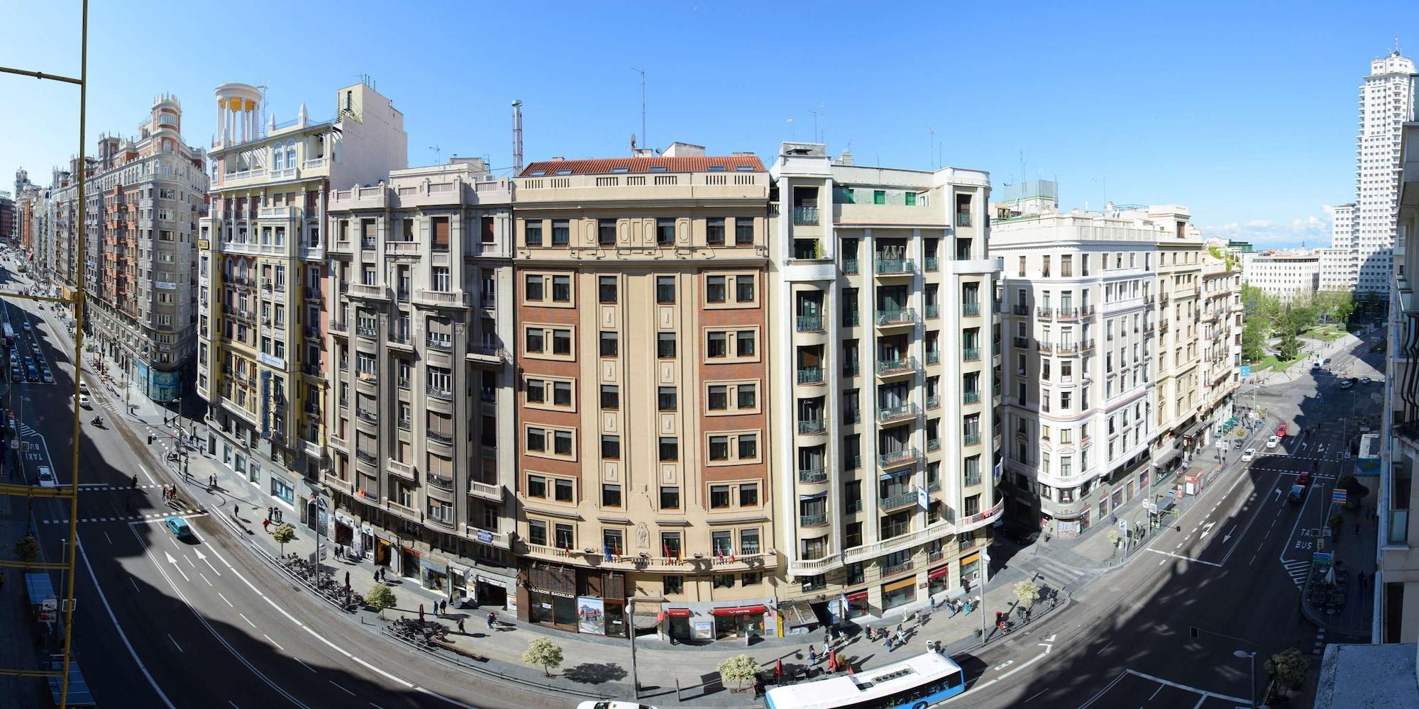 Hotel Madrid Centro, Affiliated By Melia Екстер'єр фото