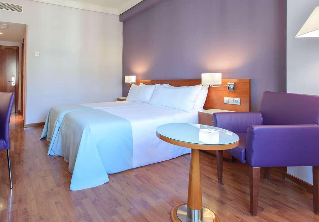 Hotel Madrid Centro, Affiliated By Melia Номер фото